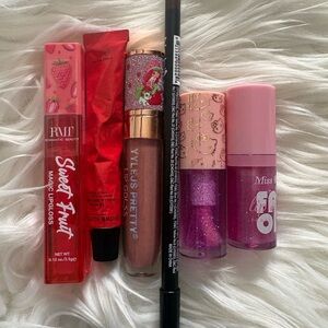 Lippie bundle!!